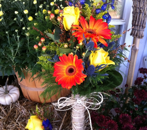 Colts Neck Greenhouse Gallery Florist - Colts Neck, NJ