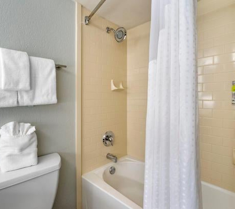 Holiday Inn Express Cape Coral-Fort Myers Area - Cape Coral, FL