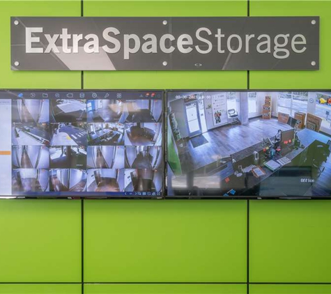 Extra Space Storage - Tigard, OR