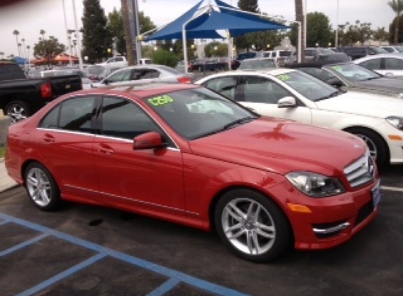 Sangera Subaru - Bakersfield, CA