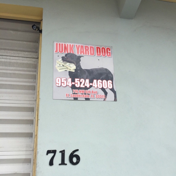Junk Car Dog - Fort Lauderdale, FL