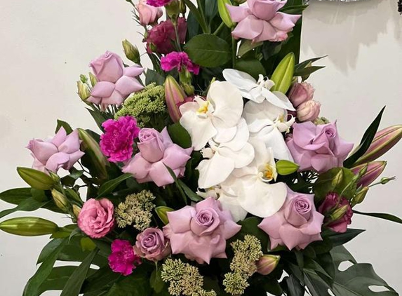 Tranquil Blooms Florist - Carrum Downs, VIC