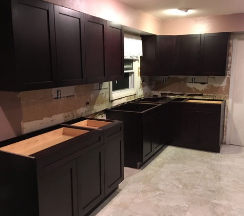 Urban Remodelers LLC - Marlton, NJ. New Cabinets Installed Left Side