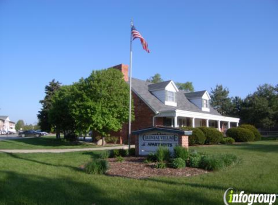 Colonial Village Apartments - West Des Moines, IA