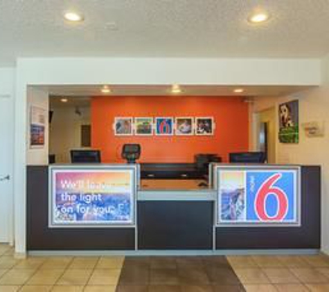 Motel 6 - Lawton, OK