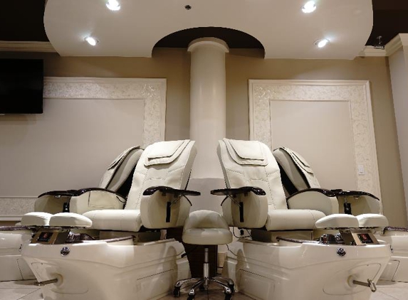 La Belle Nail Spa - Las Vegas, NV