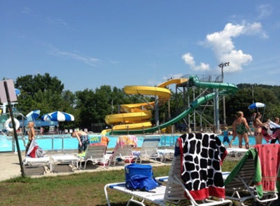 Uhrichsville Water Park - Uhrichsville, OH