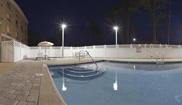 Holiday Inn Express & Suites Palatka Northwest - Palatka, FL