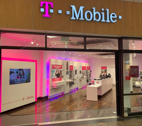 T-Mobile - West Des Moines, IA