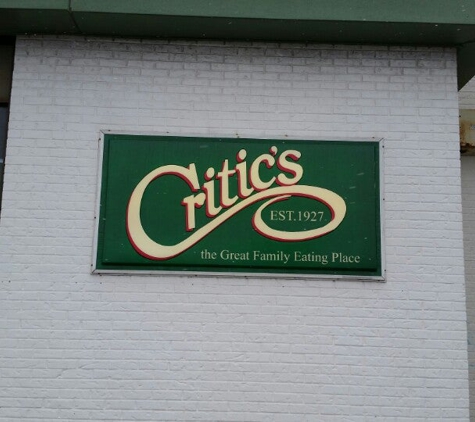 Critic's On the Mall - Rochester, NY