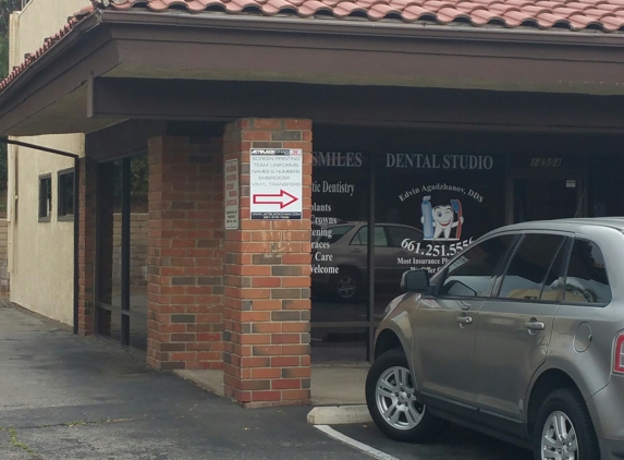 Perfect Smiles Dental Studio Edvin Agadzhanov, DDS - Canyon Country, CA. Front of the building