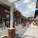 St. Louis Premium Outlets - Outlet Malls