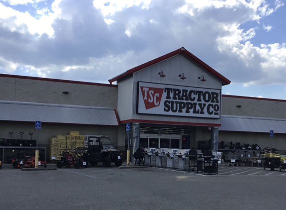 Tractor Supply Co - New Iberia, LA