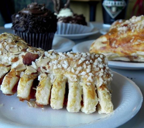 Maple Street Patisserie - New Orleans, LA