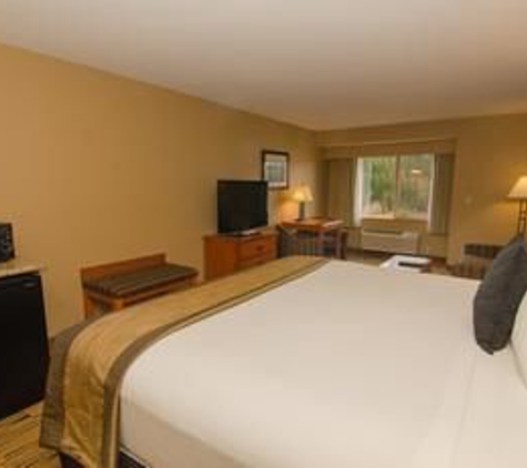 Best Western Plus Columbia River Inn - Cascade Locks, OR