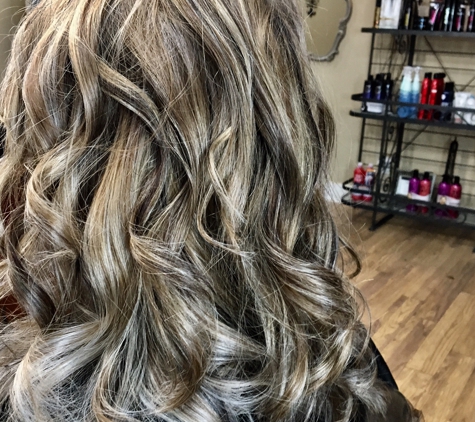 Salon 108 - Ponca City, OK