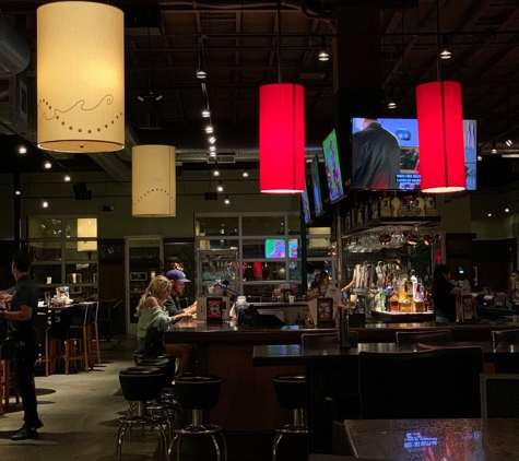 Bar Louie - Tustin, CA