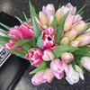 Bartz Viviano Flowers & Gifts gallery