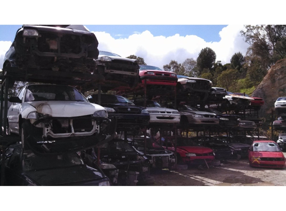 Central Hills Auto Wreckers - Littlehampton, SA