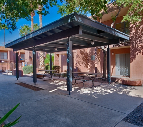 Fountain Plaza Apartments - Tucson, AZ