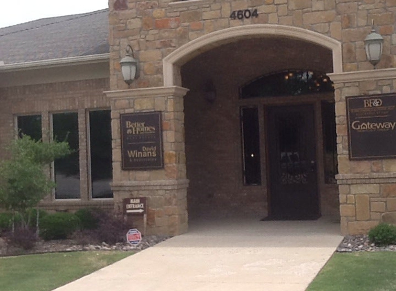 Better Homes & Gardens Real Estate - Arlington, TX