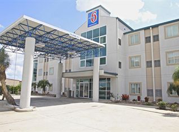 Motel 6 - Harlingen, TX