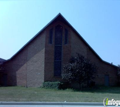 Harvester Christian Church - Saint Peters, MO