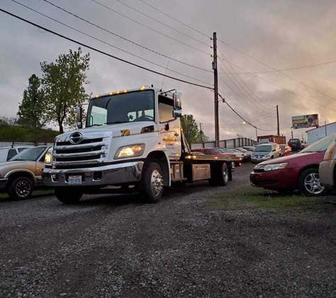 May's Towing - Warren, OH