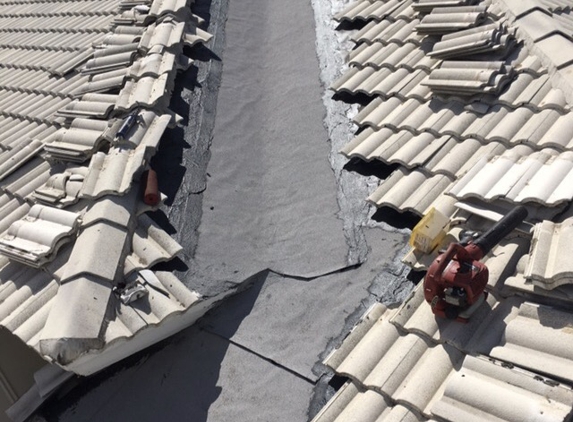 Robert G Hartmann Roofing - Wellington, FL