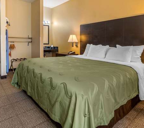 Quality Inn & Suites Lenexa Kansas City - Lenexa, KS