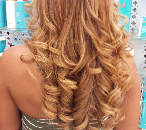 Alejandra Jim Hair Color Specialist - Pembroke Pines, FL