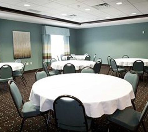 Hampton Inn & Suites Wheeling-The Highlands - Triadelphia, WV