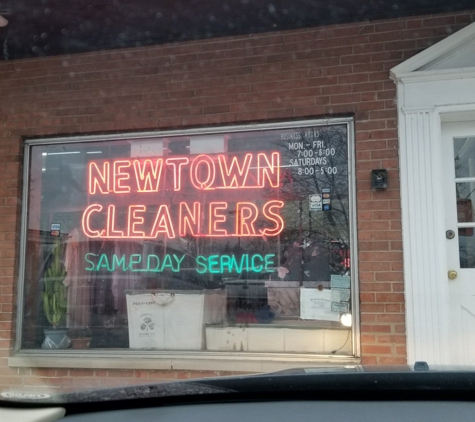 Newtown Cleaners - Evanston, IL