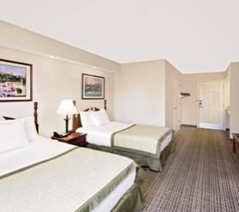 Baymont Inn & Suites - Georgetown, SC