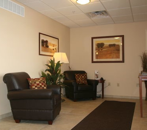 Candlewood Suites Grand Prairie - Peoria, IL