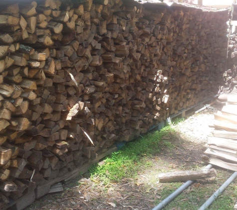 Seasoned Oak Firewood $150 truck load - Pearl River, LA