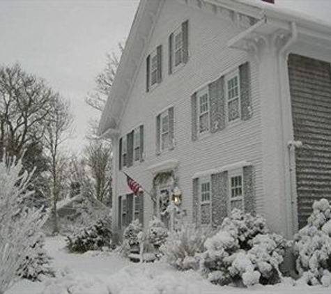 The Blushing Oyster Bed & Breakfast - Yarmouth Port, MA