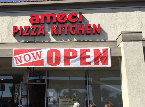 Ameci Pizza & Pasta - Tustin, CA