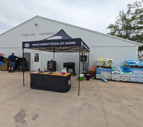 Farmland Hardware - Elma, IA