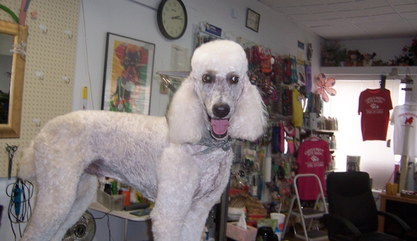 Carol's Pretty Pets Salon - Topeka, KS