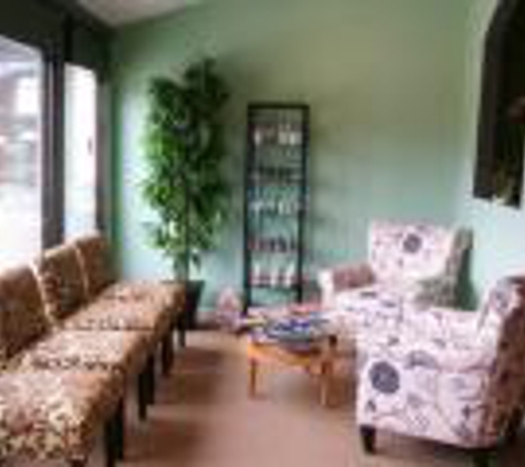 Zaza Nails & Spa - Stoneham, MA