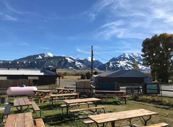 Follow Yer' Nose BBQ - Emigrant, MT