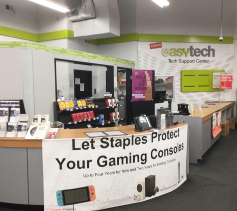 Staples - Alexandria, VA