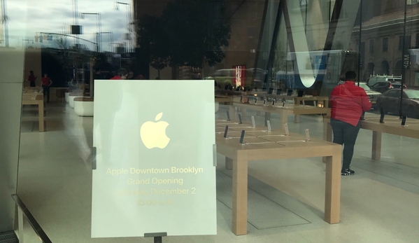 Apple Store - Brooklyn, NY