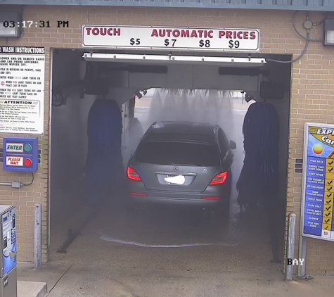 Magic Bubbles Car Wash #3 Soft Touch Automatic - New Orleans, LA
