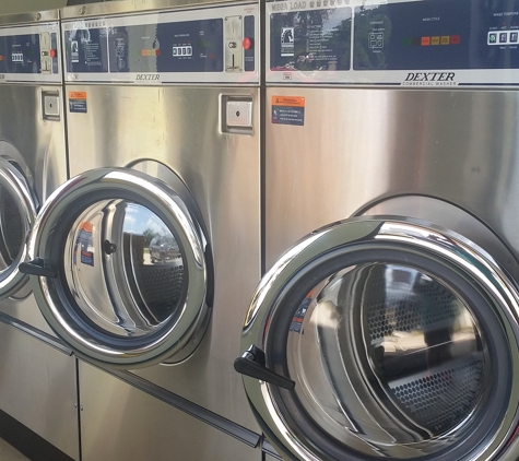 A LAUNDROMAT OF MIAMI SW 17 AVE ( 24 COIN LAUNDRY ) - Miami, FL