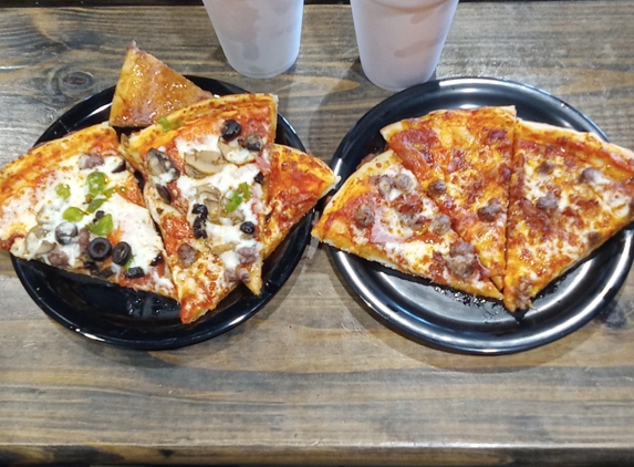 Johnny's Pizza House - Ruston, LA