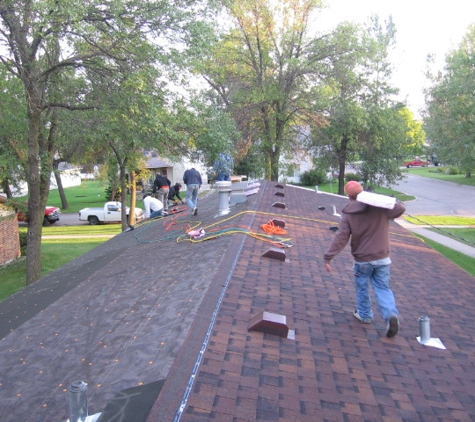 Renewal Roofing and Siding Company Fargo - West Fargo, ND. Fargo Roofing Contractor