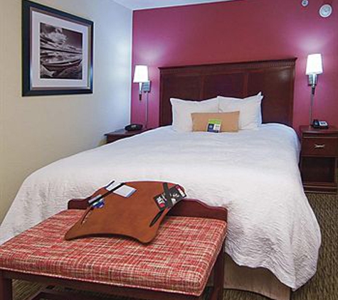 Hampton Inn & Suites Millington - Millington, TN