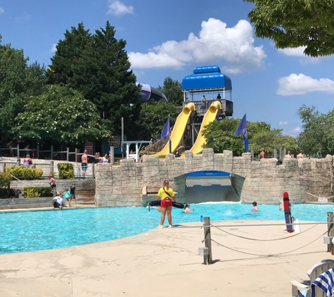 Wet'n Wild Emerald Pointe Water Park - Greensboro, NC